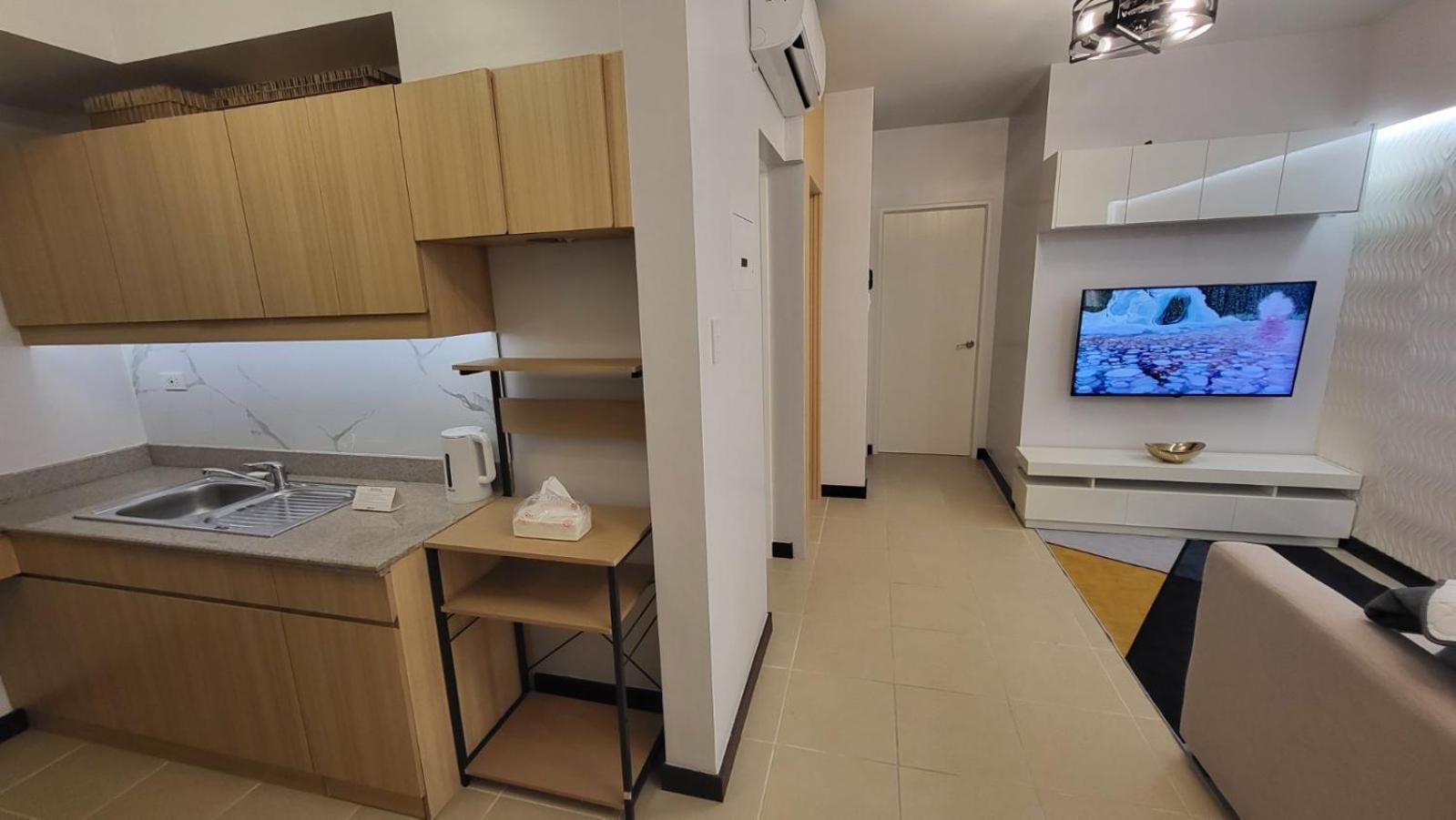 The Atherton- Spacious Modern Condo Unit In Paranaque Near The Airport, Makati, Bgc And Highways Paranaque City Exterior foto