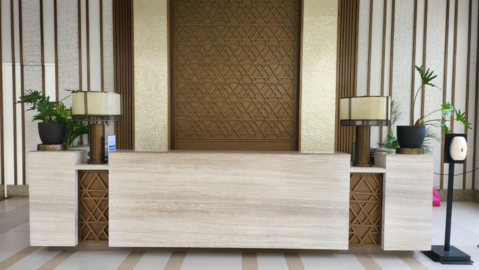 The Atherton- Spacious Modern Condo Unit In Paranaque Near The Airport, Makati, Bgc And Highways Paranaque City Exterior foto